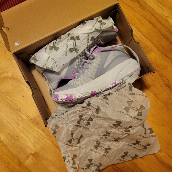 NWT Under Armour HOVR Breakthru Mod grey purple basketball shoes - Picture 2 of 6